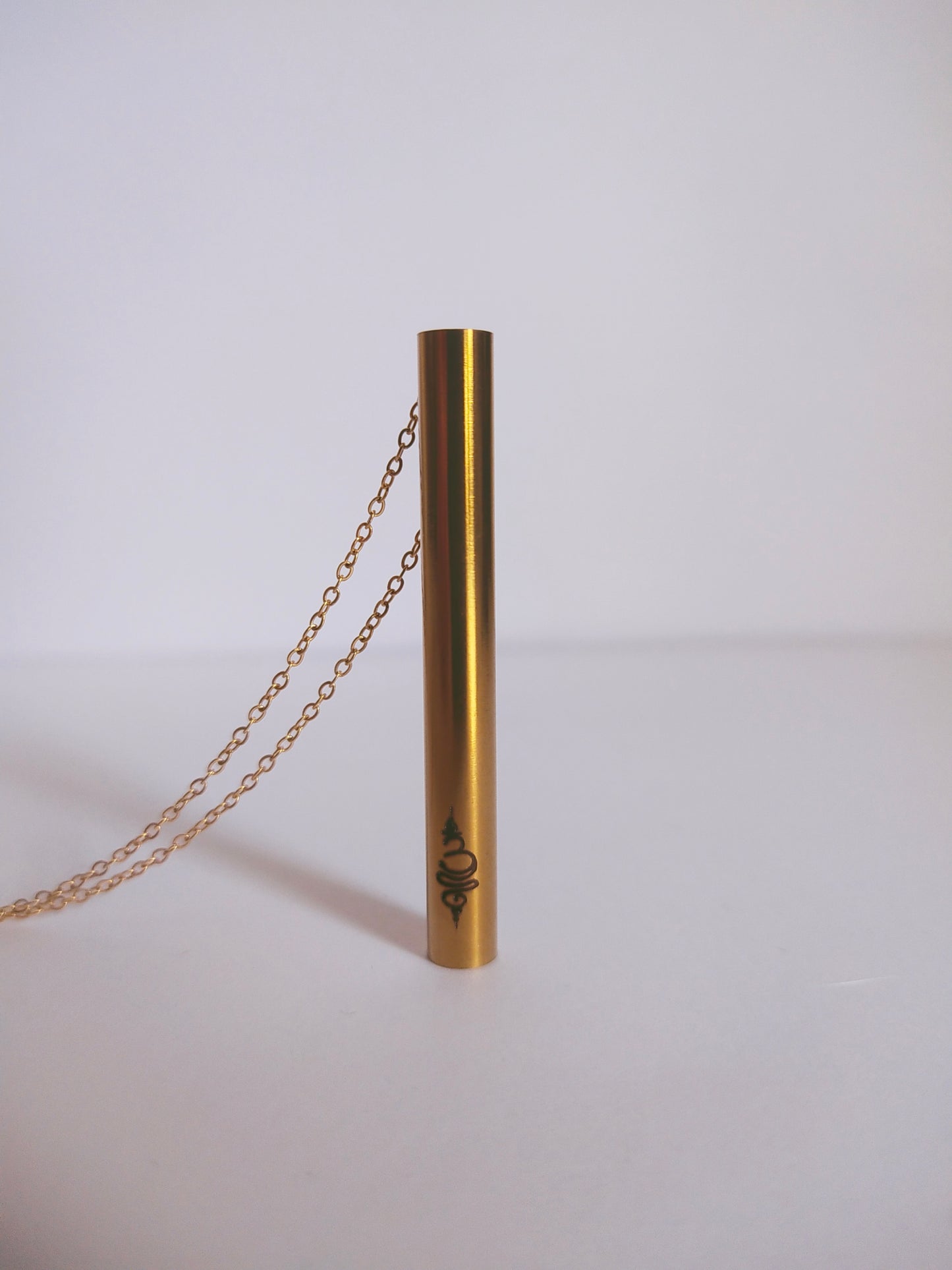 Anxiety Relief - Breathing Necklace - Stop Vaping Necklace - Stainless Steel Gold Colour - BreatheBuddy